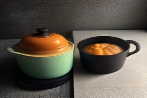 Cocotte en fonte émaillée Le Creuset vs cocotte en terre cuite : le comparatif